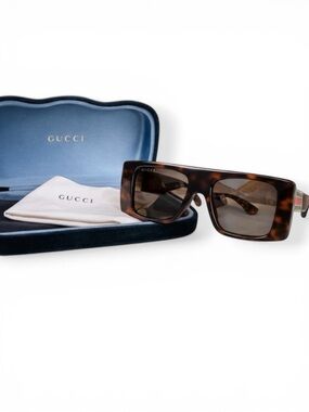 Gucci Rectangular Tortoiseshell Sunglasses - Brown